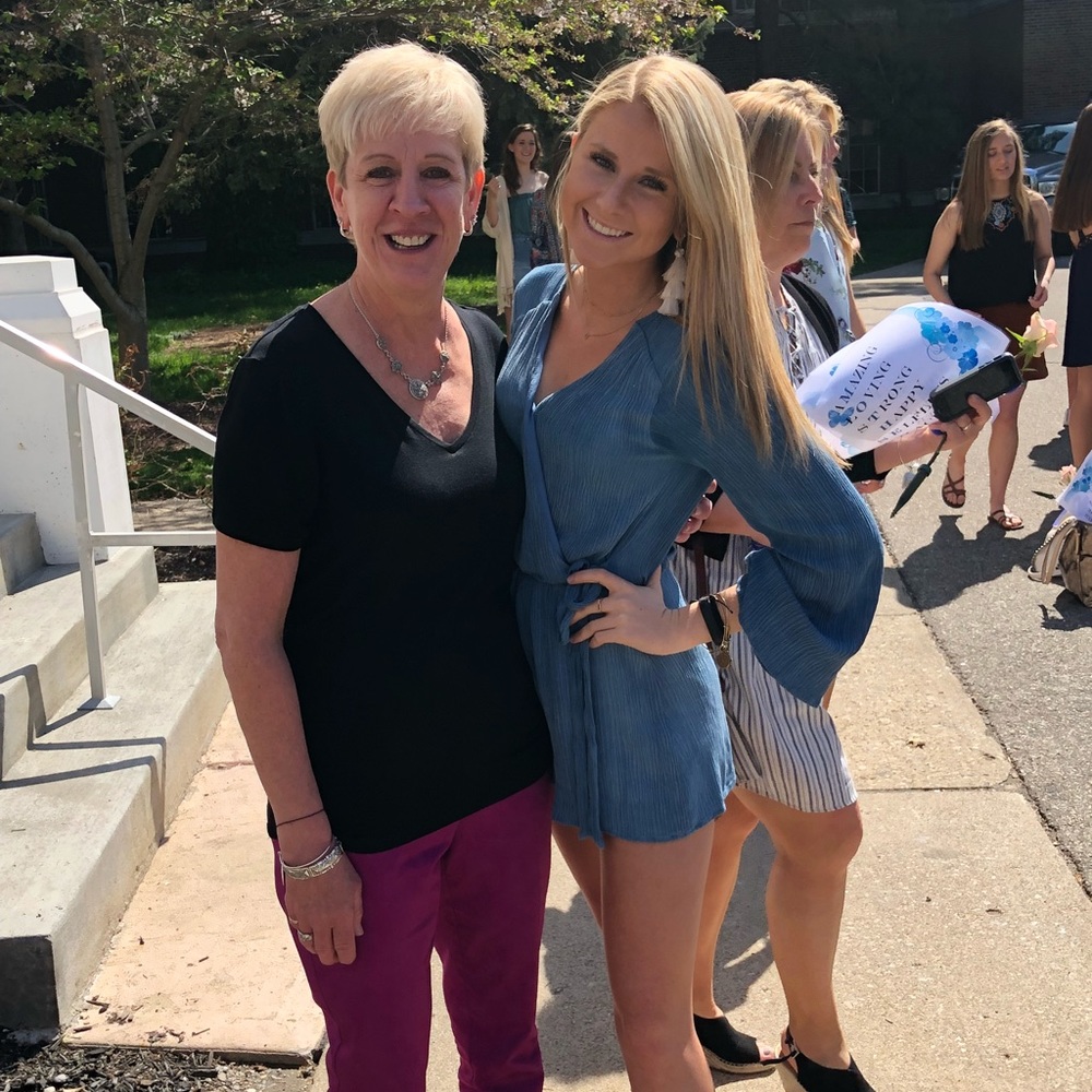 Meet your Posher, Kelli